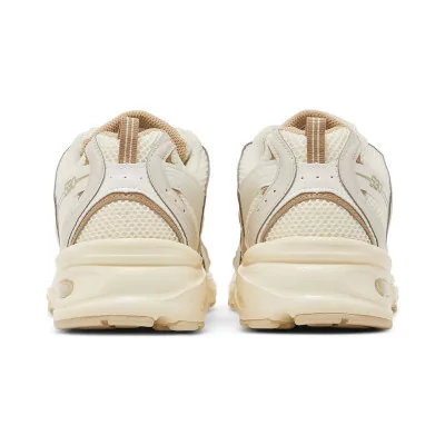 Sneakers Femme New Balance 530 Beige Angora - MR530AA - New Balance à 120,00 € chez Hype